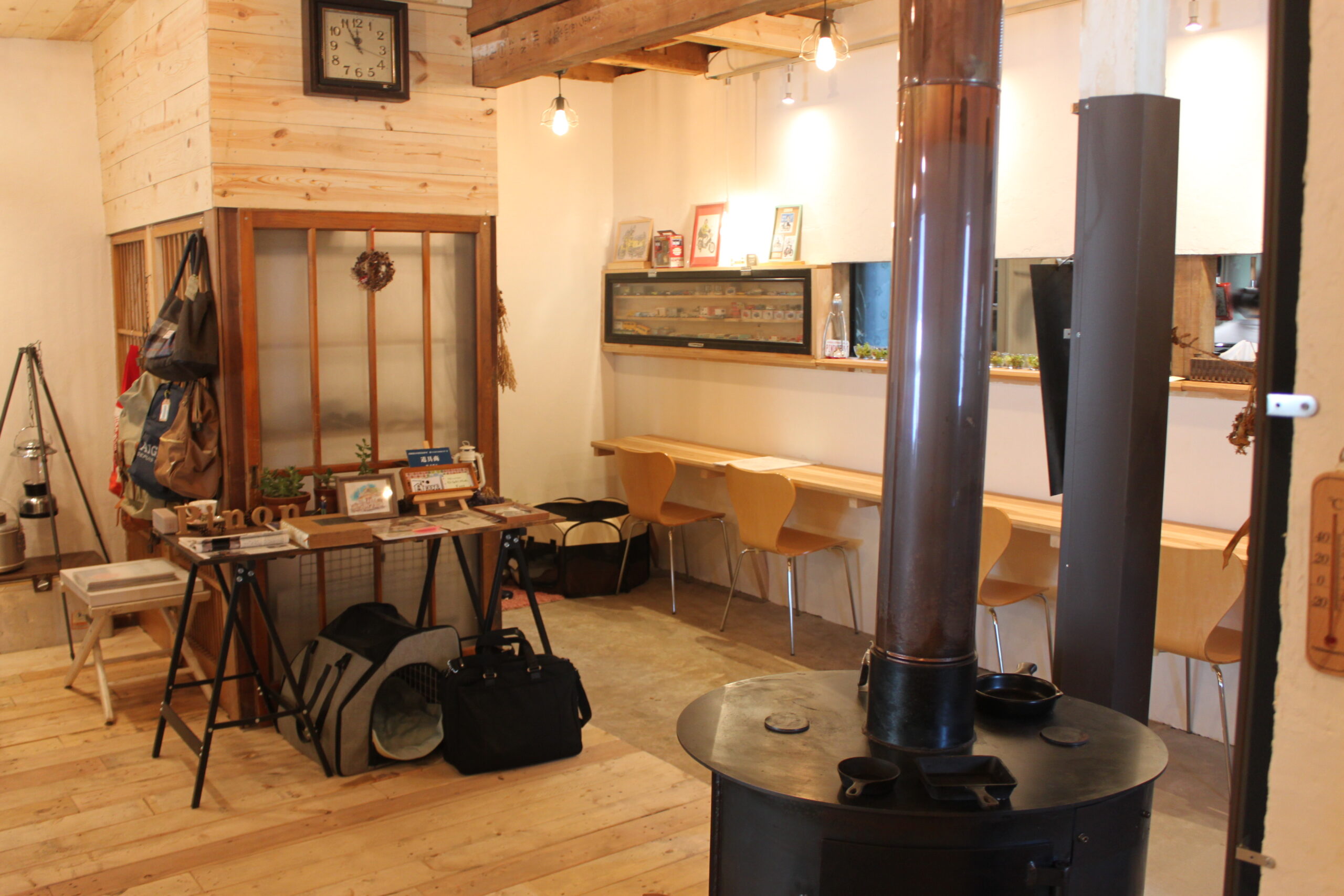MOTORYOKAN Guesthouse & Cafe